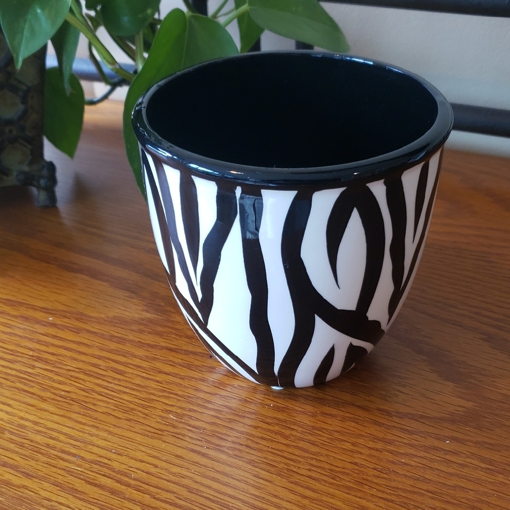 Black & White Zebra Print Planter - 4 3/4" Tall